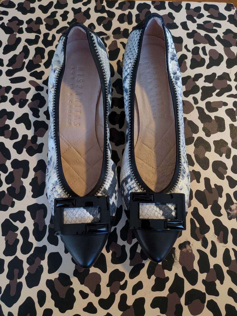 Hispanitas Snakeskin Print Block Heel Pumps with Black Cap Toe and Buckle